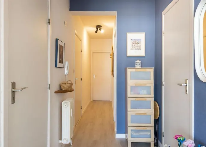 Zonnig En Gezellig Met Zijdelings Zeezicht En Zwembad In * 코크시데