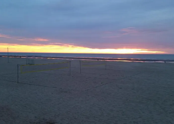Zonnig En Gezellig Met Zijdelings Zeezicht En Zwembad In 코크시데