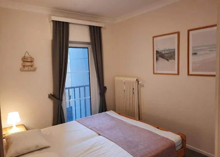 아파트 Zonnig En Gezellig Met Zijdelings Zeezicht En Zwembad In 코크시데